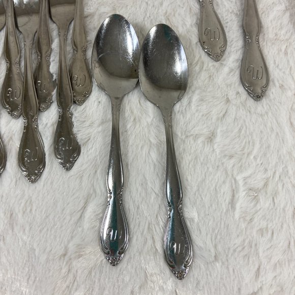 Stainless Steel Silverware Monogram "W"  Vintage Custom Craft 25 Pieces - Picture 8 of 10